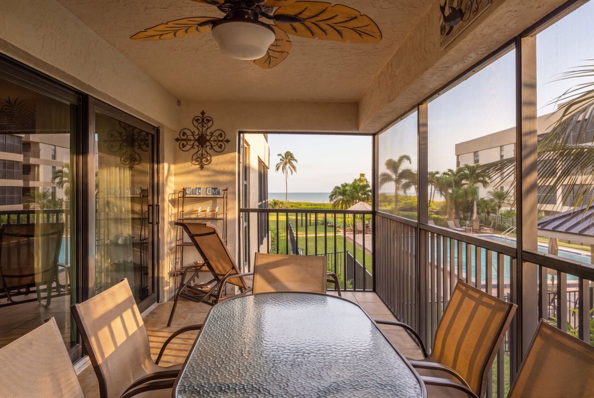 Kingfisher Vacations Inc-Kings Crown 111-image-1