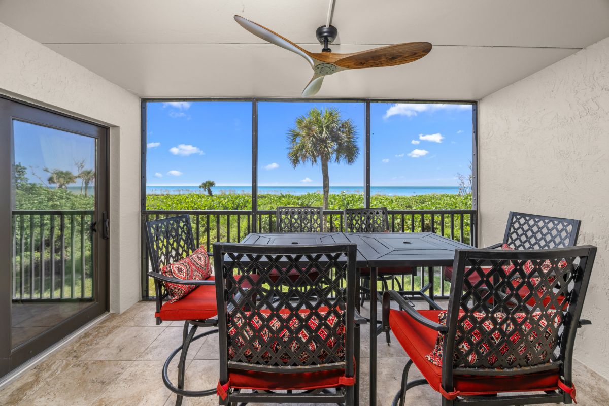 Kingfisher Vacations Inc-Tarpon Beach 302-image-1