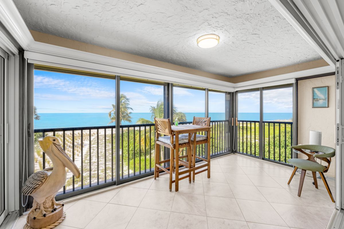 Kingfisher Vacations Inc-Kings Crown Unit 217-image-1